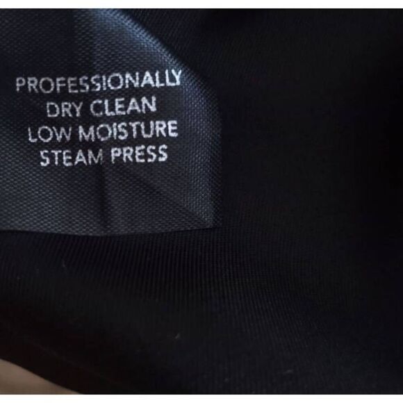 JAPNA BLACK, RED, WHITE, & BLUE BOHO-INSPIRED OFF-THE-SHOULDER TOP SZ.M EUC. - Picture 8 of 8